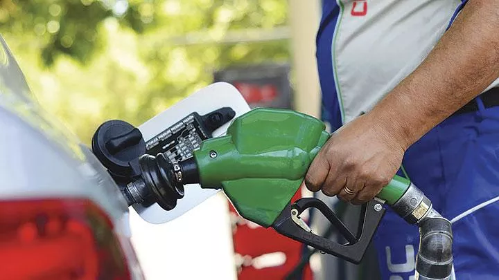 Expendedores de combustibles de la provincia se declaran en estado de alerta