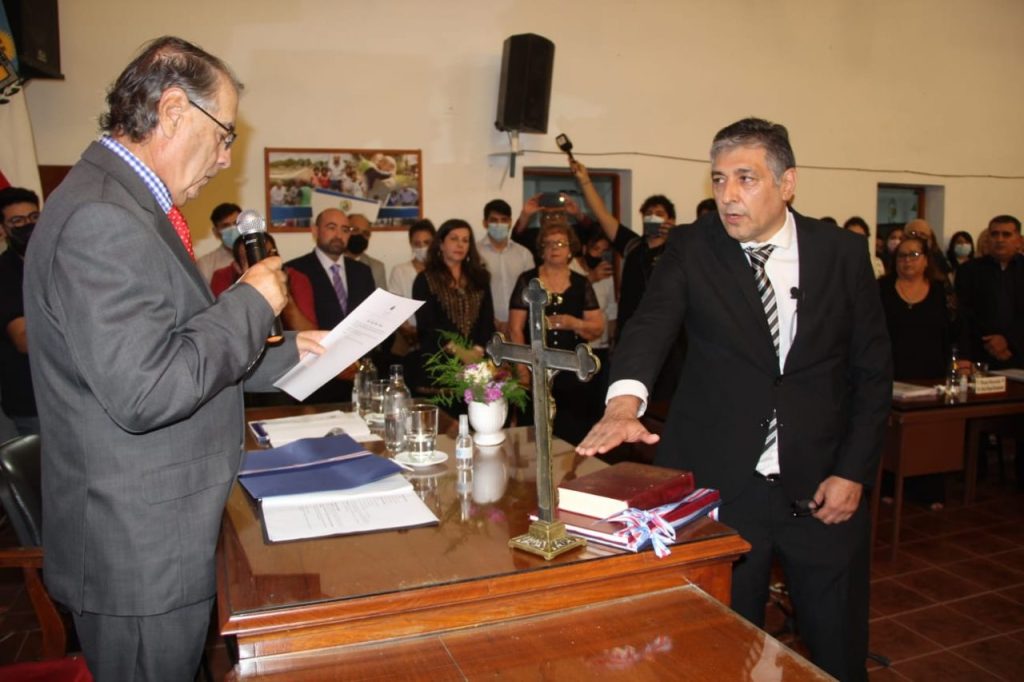 Roger Nediani asumió como intendente de ciudad de La Banda