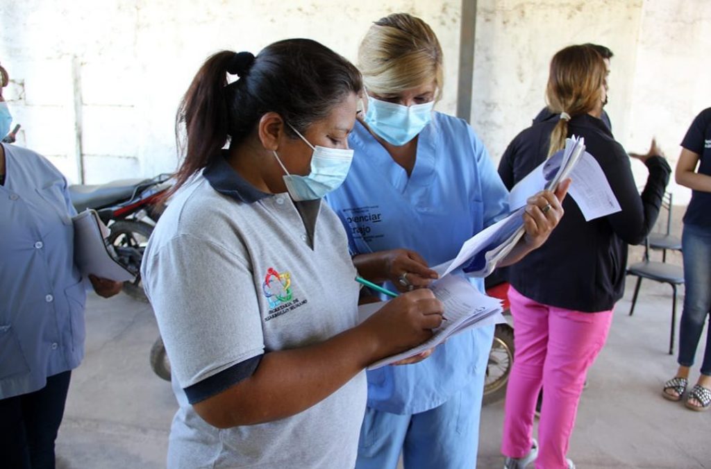 El municipio realiza un relevamiento sanitario vecinal en el Bº San Javier 