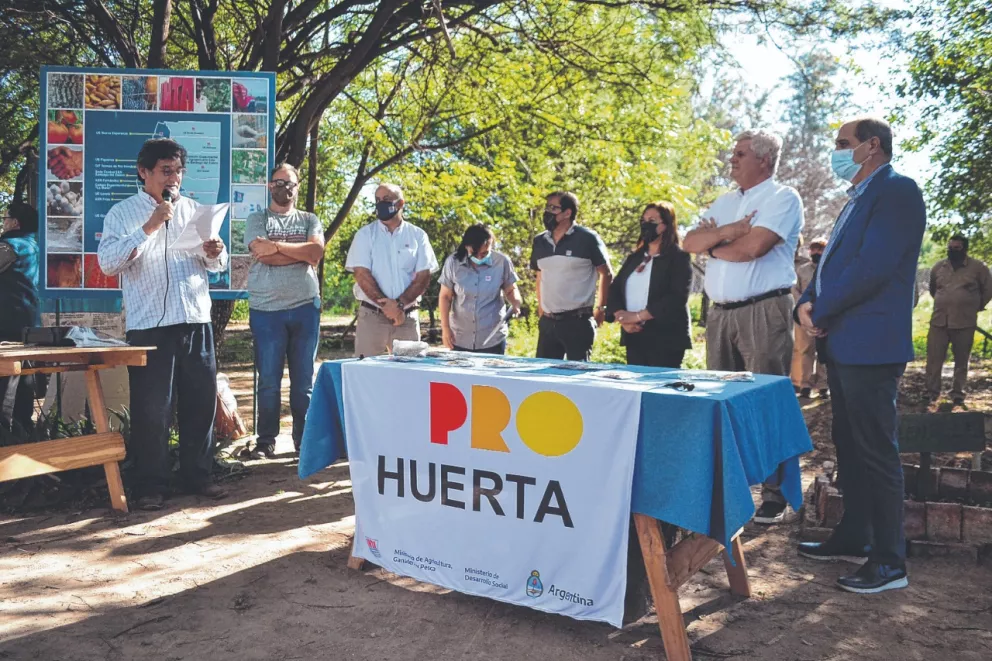 Lanzan la campaña otoño-invierno del programa Pro-Huerta en Santiago