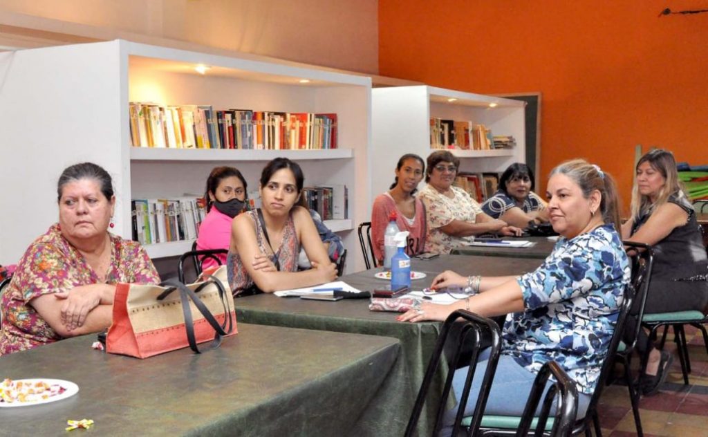 Se realizó con éxito el conversatorio “Mujeres, Género y Lucha” en la Biblioteca Alberdi