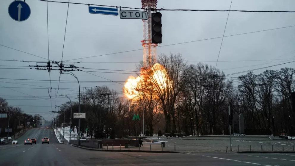 Rusia atacó la torre de televisión de Kiev, tras advertir a los ciudadanos