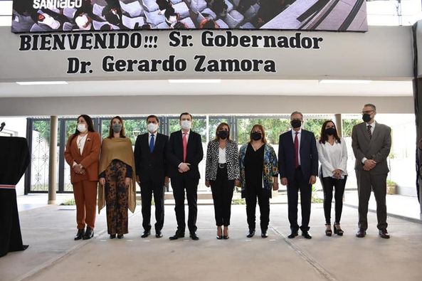 El Gobernador acompañado de autoridades provinciales, inauguró esta mañana el nuevo edificio de la Escuela N° 1 “Sor María Antonia de Paz y Figueroa” y el CENS N° 1