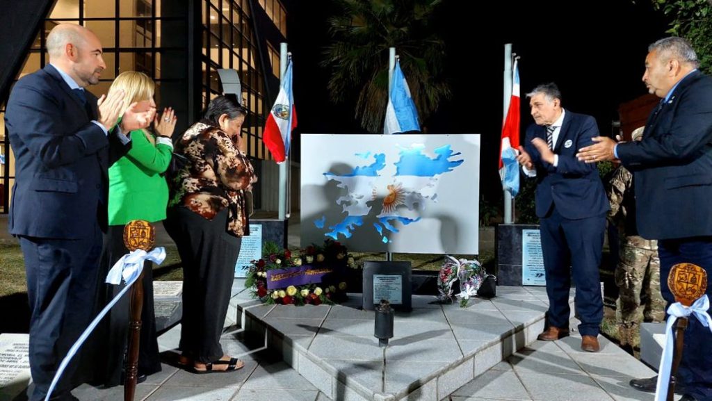 Con un emotivo acto se realizó el acto de homenaje a los veteranos y caídos en Malvinas