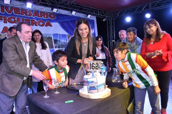 Villa Figueroa celebró su cumpleaños con la inauguración de obras