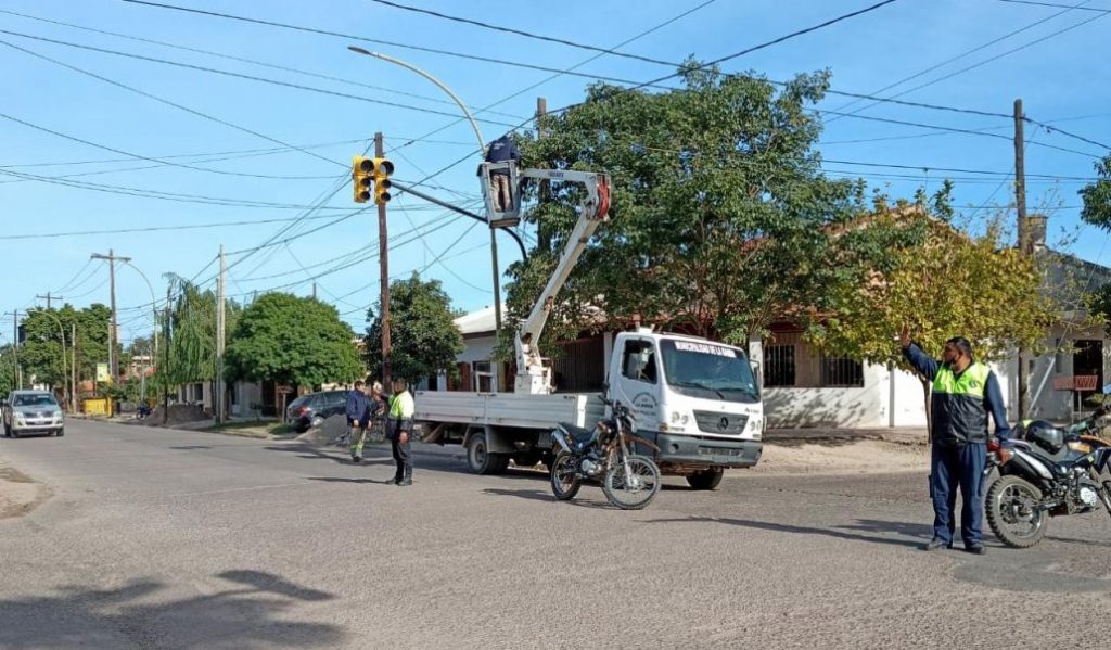 Vecinos del B° Central Argentino agradecieron al municipio por la colocación de luminarias
