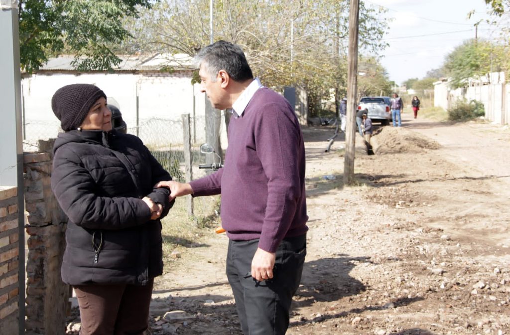Nediani visitó la obra de recaudación de red de agua de los Bº Finca de Ramos y La Paloma 