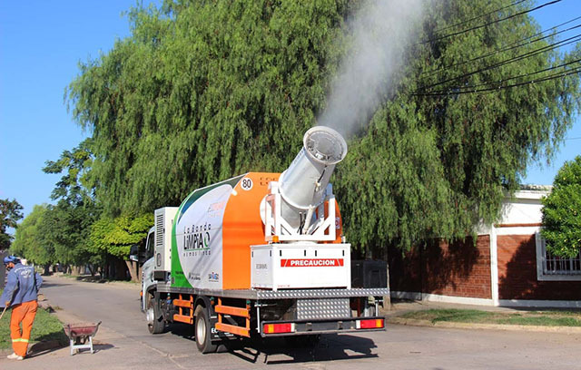 Intensifican los trabajos de fumigación en los barrios para prevenir el dengue 