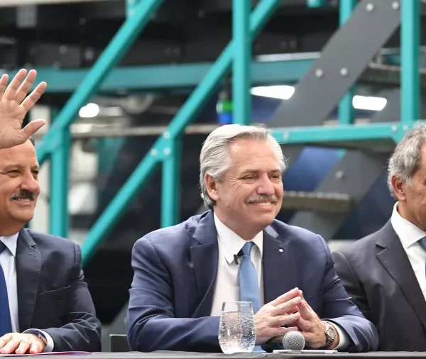 «Es tanto lo que crecemos que no nos alcanzan los dólares»