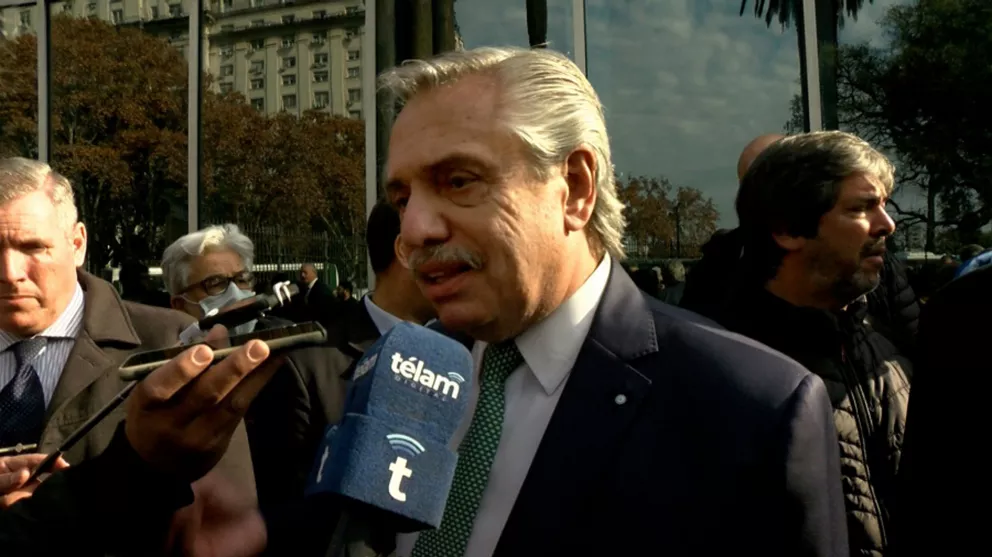 Alberto Fernández recordó el bombardeo a la plaza de Mayo