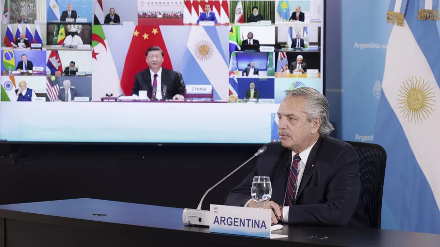 Durante la cumbre de Brics, Fernández afirmó que «Argentina aspira a pertenecer al grupo»