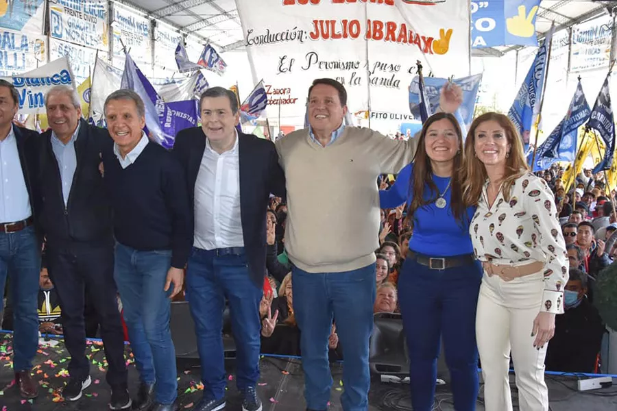 De cara a los comicios, Gerardo y Claudia Zamora acompañaron la fórmula Abdala-Corlli