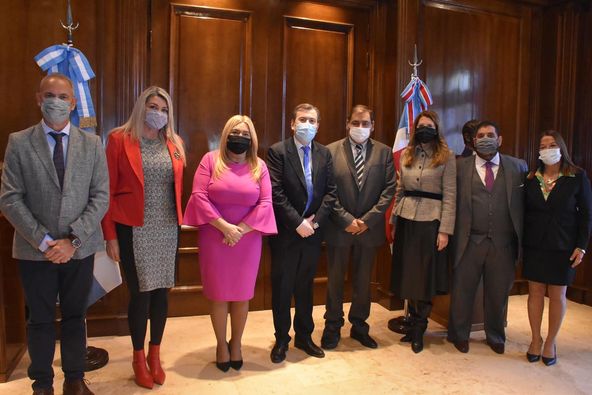 El Gobernador recibió a la presidenta de la Federación de la Magistratura, de la Función Judicial y a los vicepresidentes de la FAM