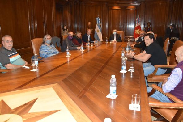 El gobernador se reunió con autoridades nacionales del gremio de canillitas