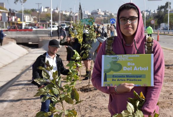 En el “Día Nacional del Árbol” se plantaron 450 ejemplares