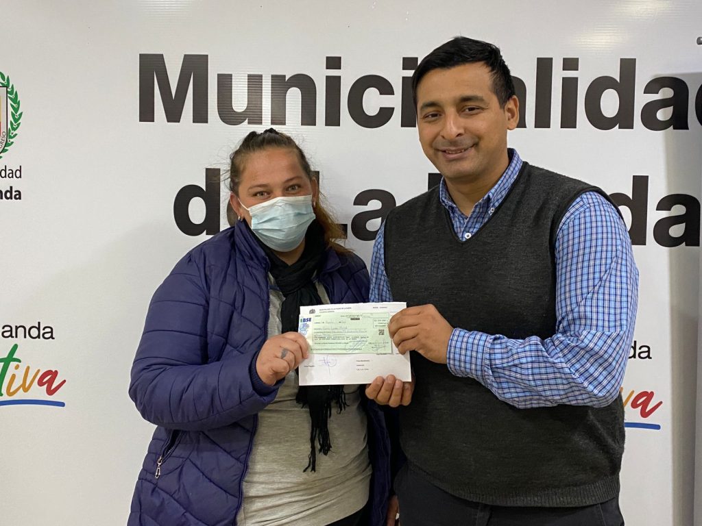 El municipio bandeño continúa ayudando a vecinos a solventar gastos médicos