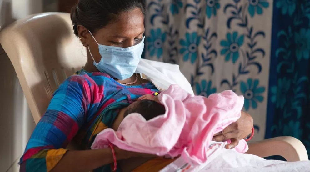 Personal sanitario concientiza sobre la Semana de la Lactancia Materna