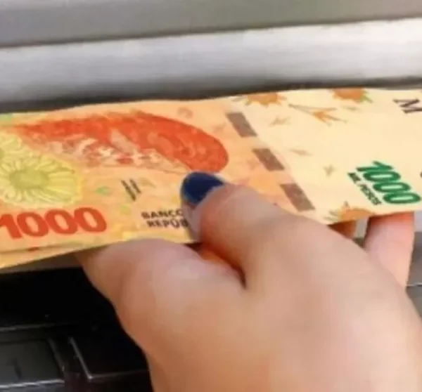 Mujeres entre 18 y 65 años cobran $48.000 de Anses