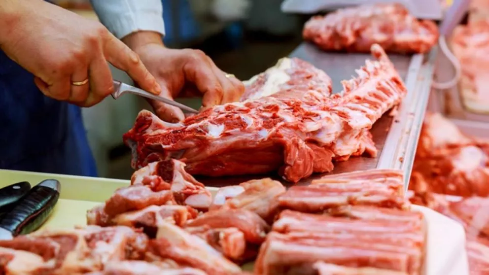 En noviembre inicia al troceo de carne para su comercialización por mayor