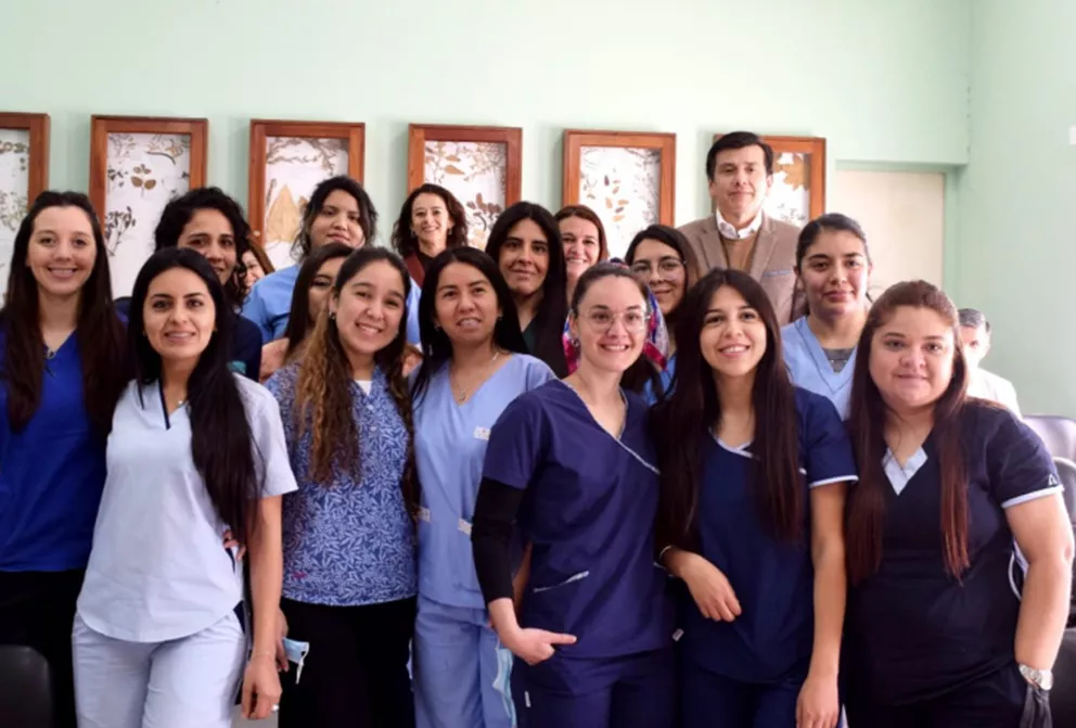 Los estudiantes de obstetricia y trabajo social practican en hospitales de interior