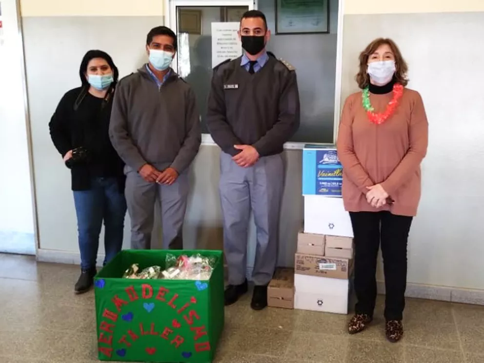 Aviones de papel para niños del Cepsi