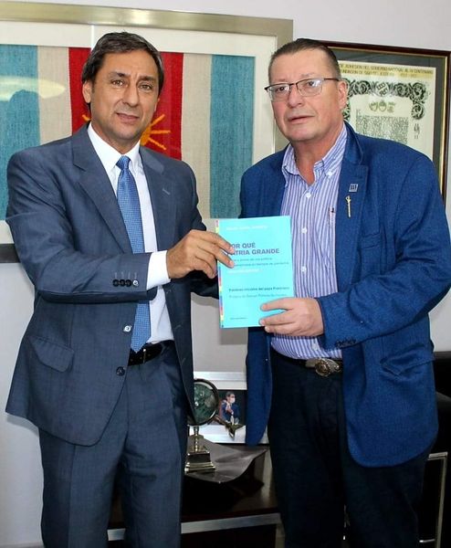 Silva Neder recibió al Dr. Miguel Ángel Barrios, autor del libro “Por qué Patria Grande. Teoría y praxis de una política latinoamericana en tiempos de pandemia”