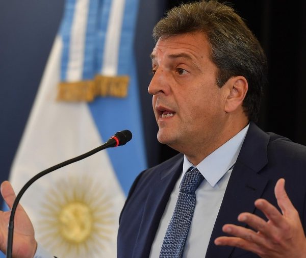 Massa viaja a Houston con el objetivo de acelerar inversiones en Vaca Muerta