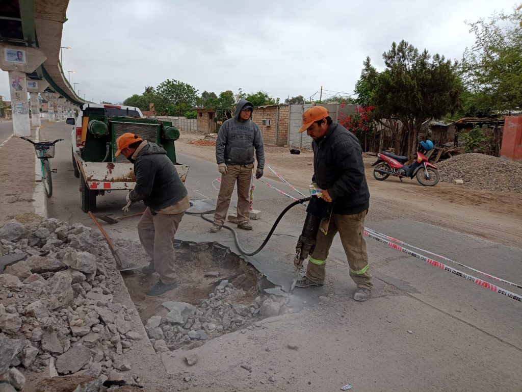 La comuna continúa con el trabajo en la reparación de diferentes calles en La Banda 