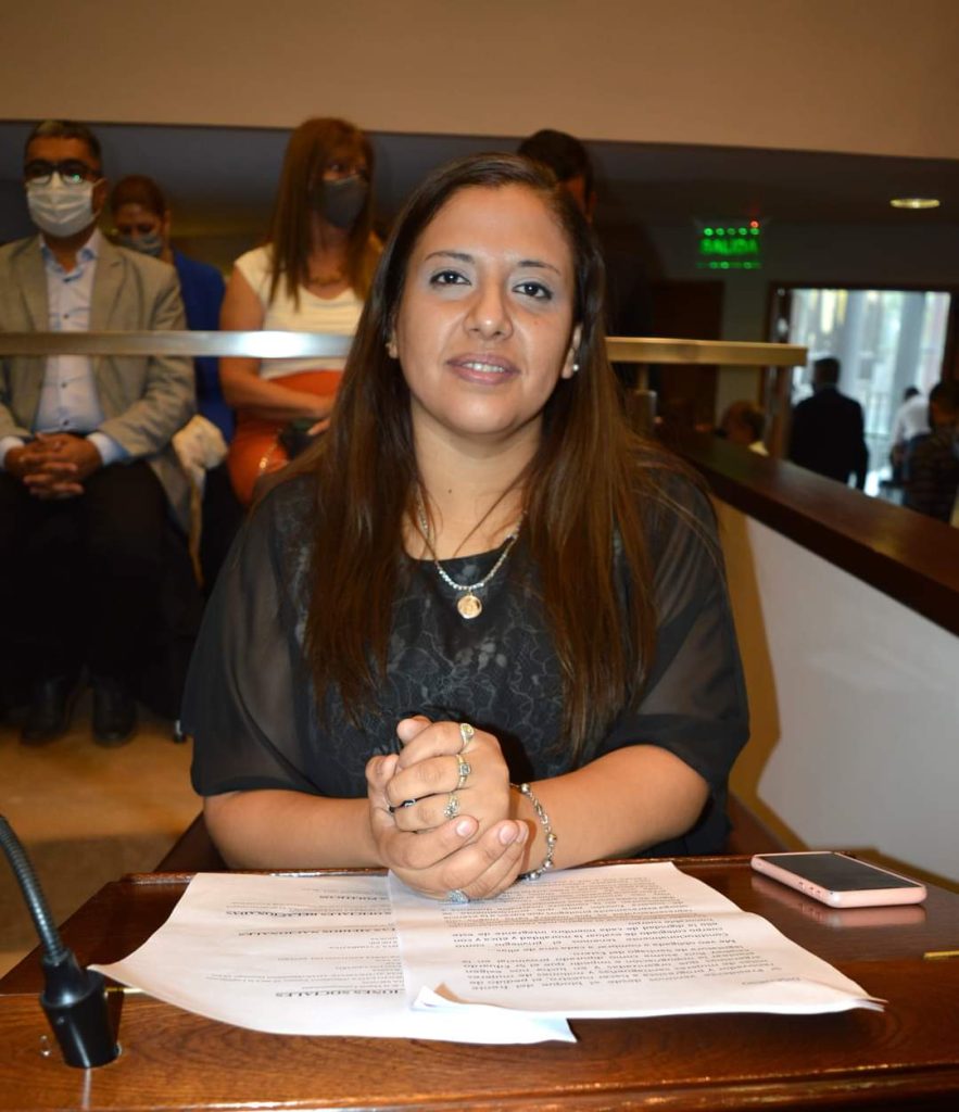 La diputada Morales propone declarar Monumento Histórico provincial al Mercado Unión y al cine Renzi de la ciudad de La Banda