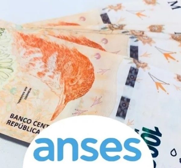 Pagan $6.000 extra a titulares de las Becas Progresar