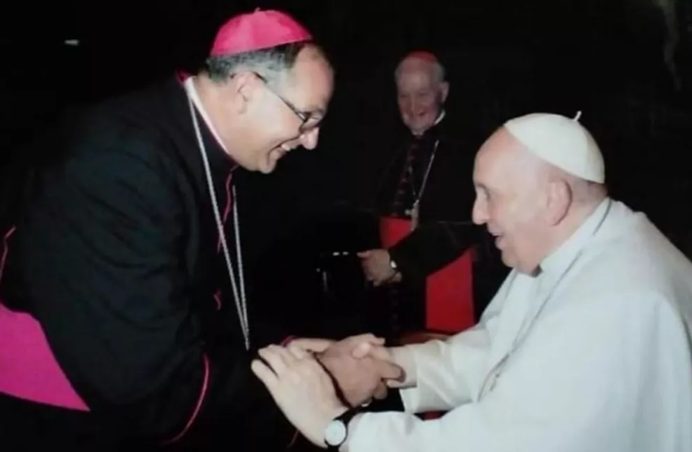 José Luis Corral viajó hacia Roma y recibió el saludo del papa Francisco