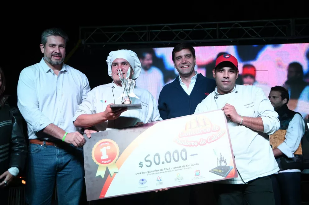 Concurso de Asadores de Cabrito: El equipo “100% Fuego” fue el ganador