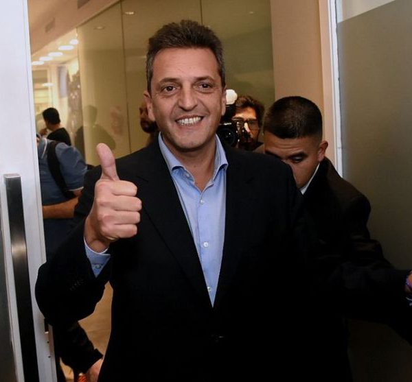 A días de culminar el dólar «agro», y superar las expectativas Massa implementará nuevos tipos cambiarios