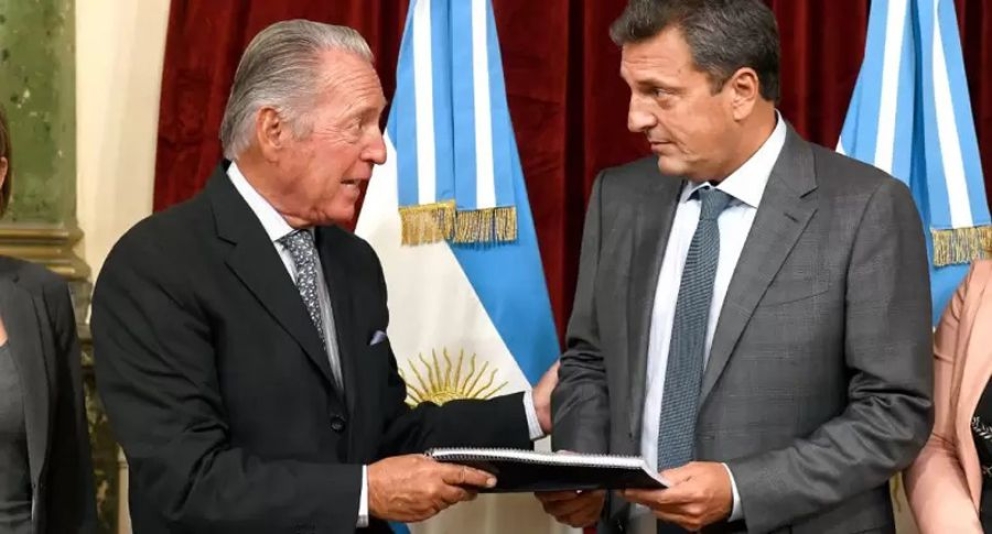 La UIA recibió al ministro de Economía, Sergio Massa