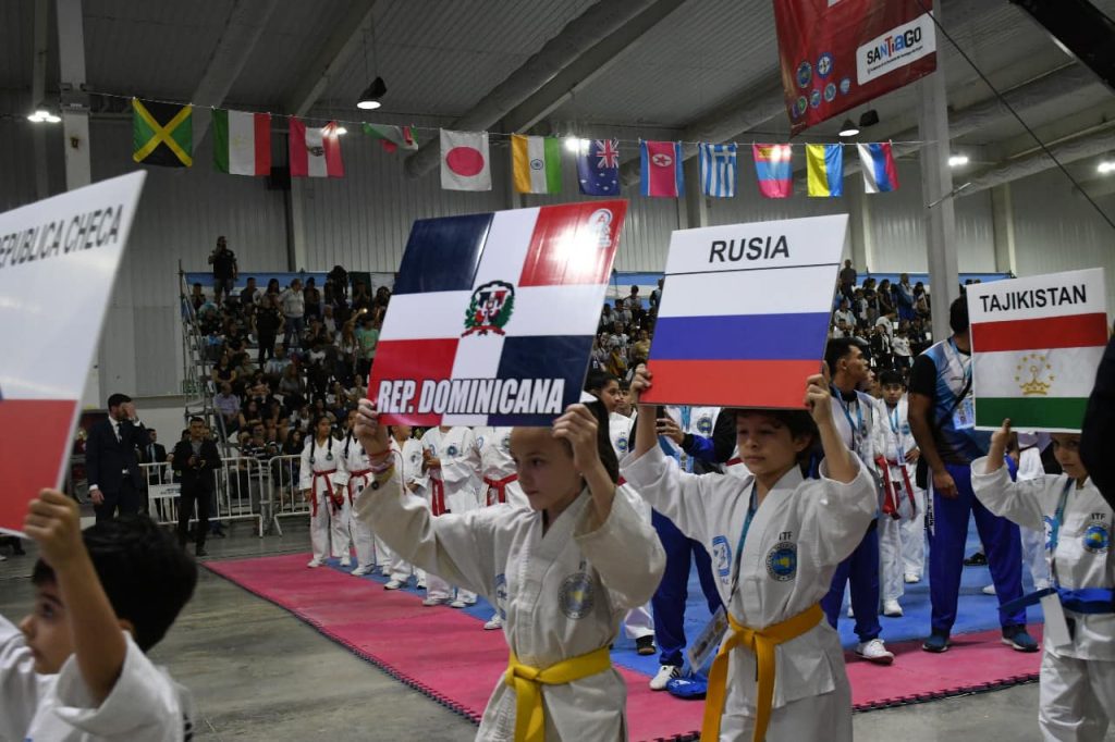 Comenzó la acción de la copa mundial de taekwondo
