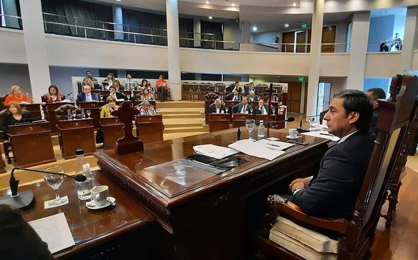 Legislatura: destacan la visita del ministro Massa a Santiago y la firma de convenios con la provincia