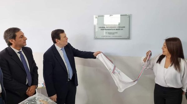 Silva Neder acompañó al gobernador de la provincia en la inauguración de varias obras