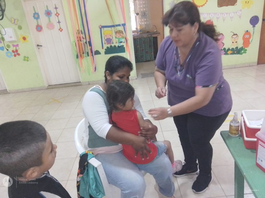 Comenzó la vacunación “Triple viral y polio” en los jardines de infantes municipales 