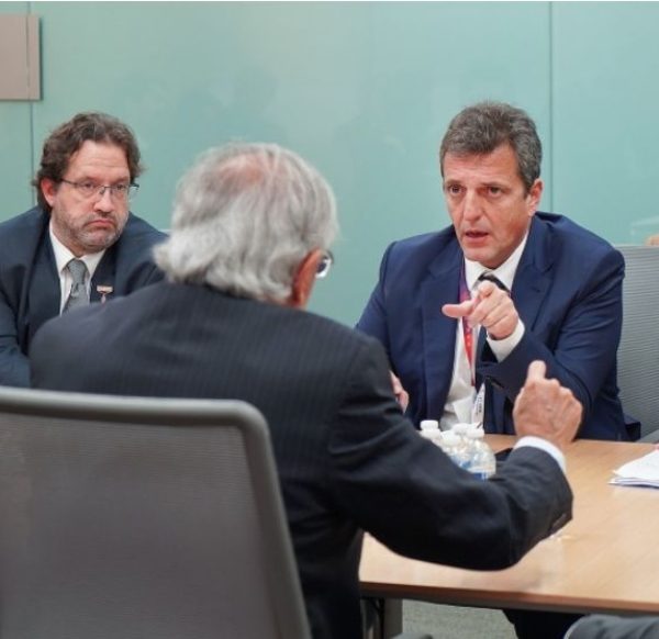 Massa selló un principio de acuerdo con el Club de París