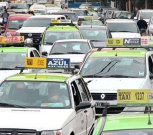 Este martes se tratará el aumento de tarifas de taxis de hasta un 43%