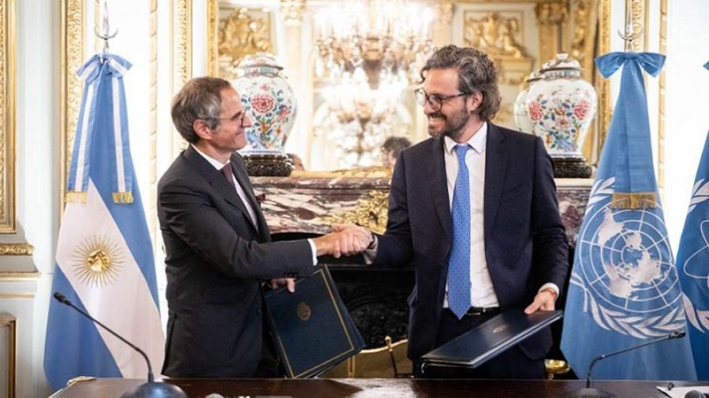 Argentina suscribió acuerdos de cooperación con el OIEA