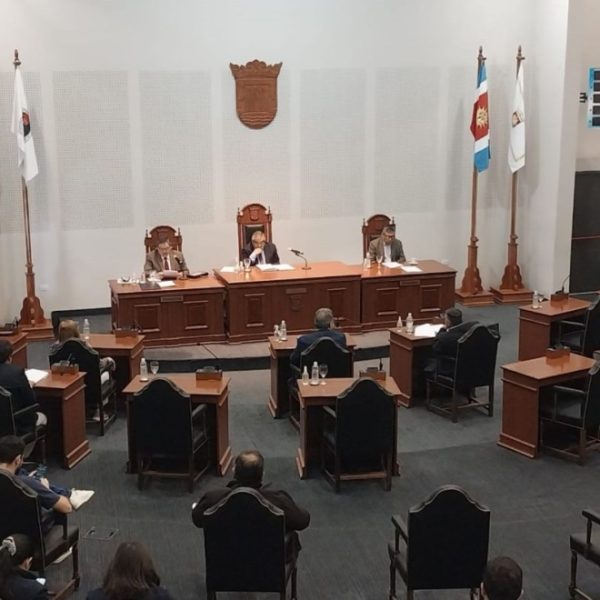 Ediles capitalinos aprobaron el pedido de readecuación tarifaria de taxis