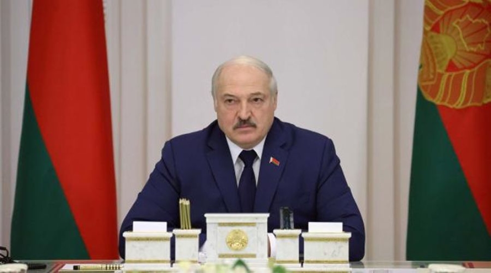Lukashenko: “Ucrania sufrirá una destrucción completa si no negocia con Rusia”