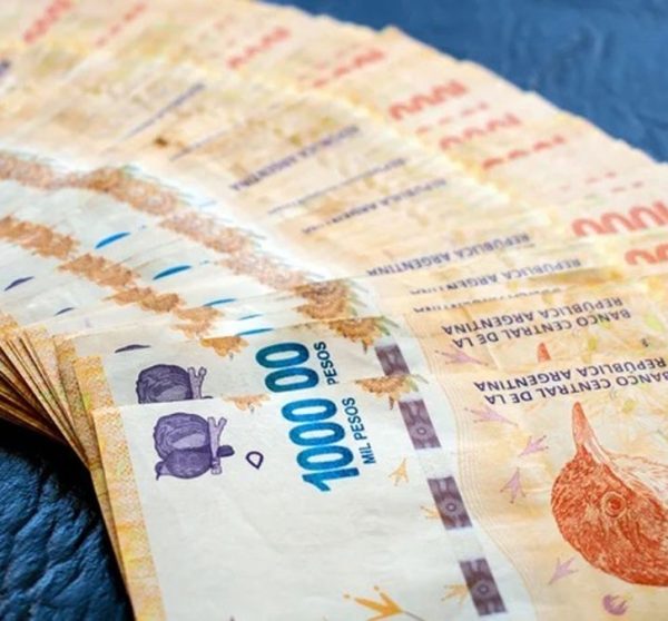 Proponen la eliminación de todos los billetes por una moneda digital