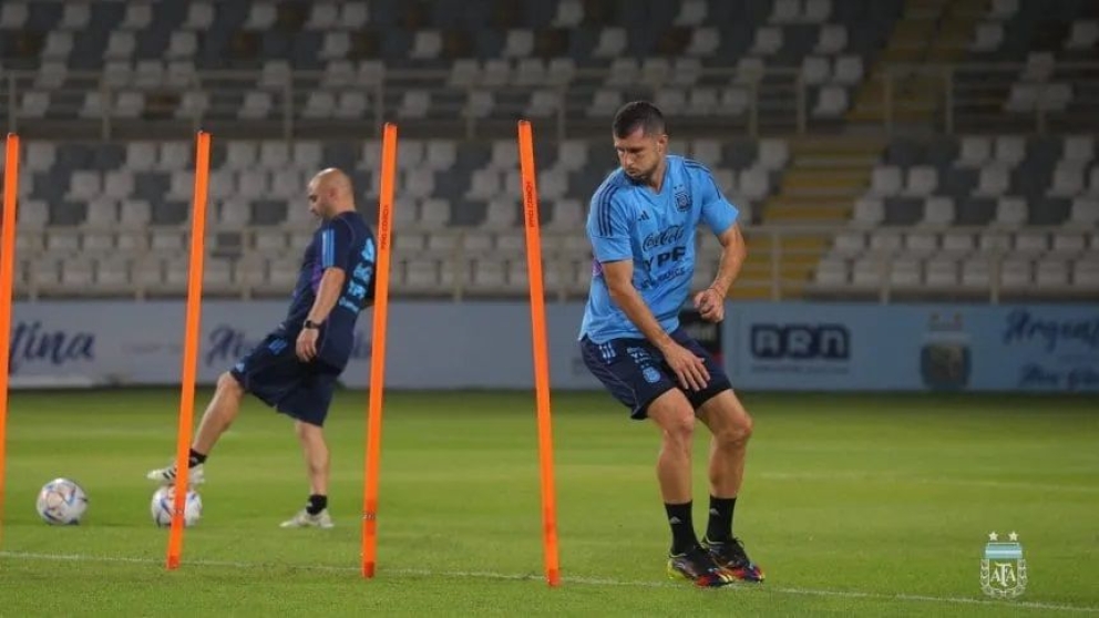 Primer entrenamiento de la Selección Argentina en Qatar, a días del Mundial
