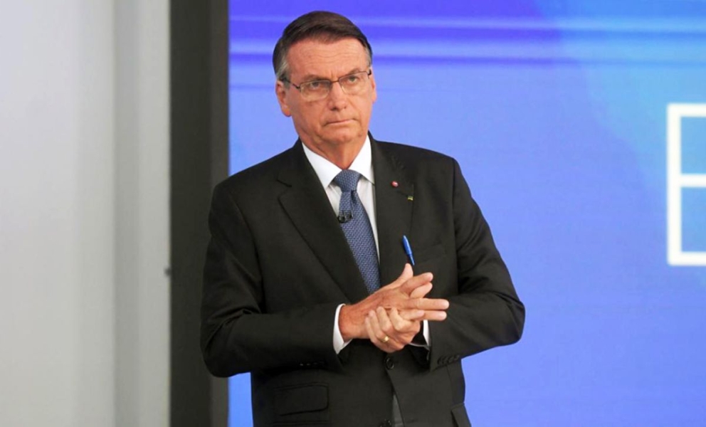 Sin decir ni una palabra, Jair Bolsonaro apareció en un acto luego de la derrota