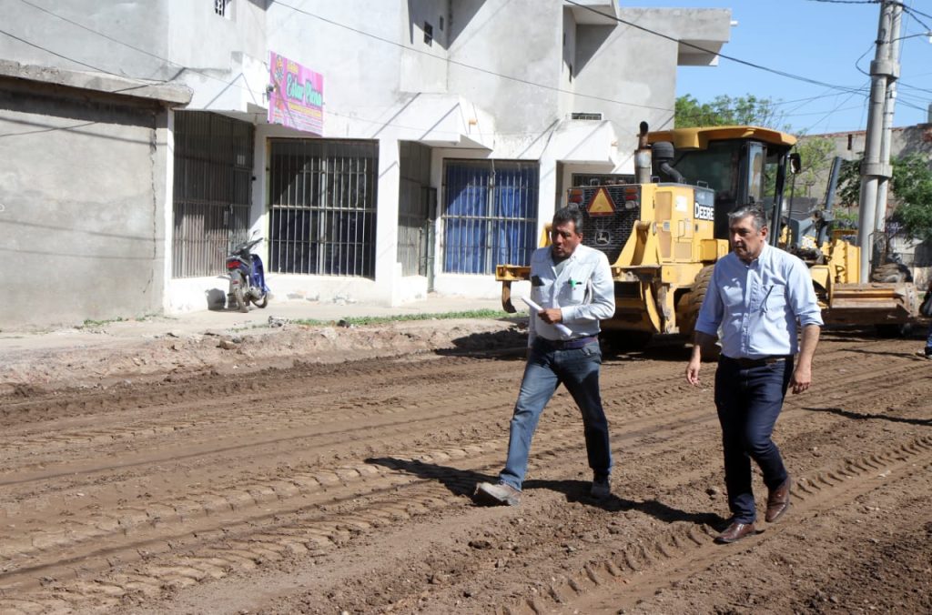 El intendente Nediani supervisó el avance de la obra de pavimentación de la Ruta Provincial N° 1