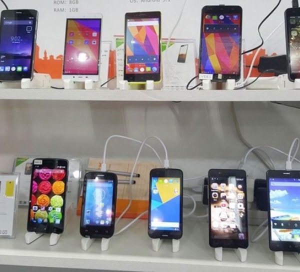 Congelan los precios de celulares por 90 días y se podrán comprar en 10 cuotas sin interés