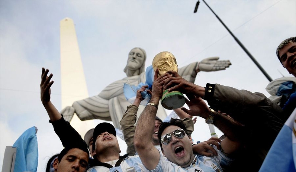 El Gobierno decretó para mañana feriado nacional con motivo de recibir a la Selección Argentina