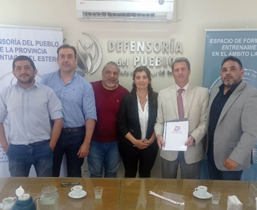 El defensor del Pueblo se reunió con miembros de asociaciones civiles